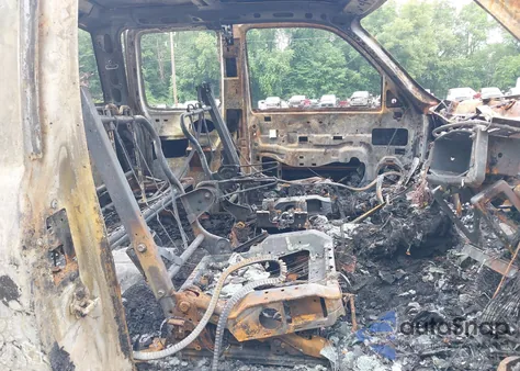 2005 Chevrolet Silverado 1500 Z71 z USA, uszkodzony, nr VIN 1GCEK19ZX5Z216531